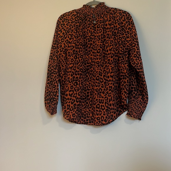 ORANGE CHEETAH PRINT BLOUSE - Picture 2 of 3